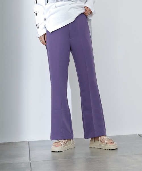 COLONY 2139(コロニートゥーワンスリーナイン)の「ストレッチイージーケアパンツ(フレア)(その他パンツ・レディース・ブラック/パープル/グリーン・SMALL/MEDIUM/LARGE)」の5枚目の写真