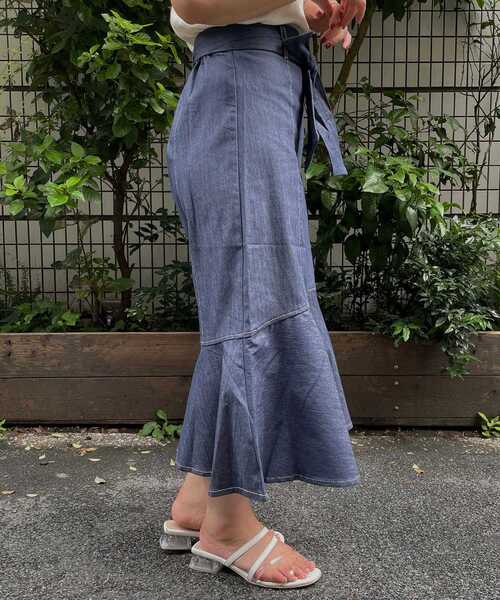 MAJESTIC LEGON（マジェスティックレゴン）の「ウエストリボン付デニムマーメイドスカート（デニムスカート・レディース・サックスブルー/ブルー/ネイビー・MEDIUM）」の10枚目の写真
