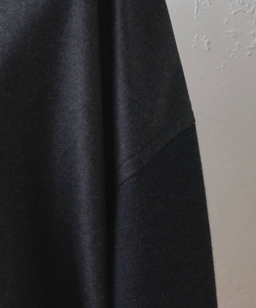 BEARDSLEY（ビアズリー）の「季節の変わり目にいち早く使えて寒くなればコートの中にも重ねられる袖ニットブルゾン（ブルゾン・レディース・ダークグレー/サンドベージュ・FREE）」の9枚目の写真