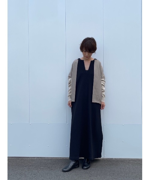 BEARDSLEY（ビアズリー）の「季節の変わり目にいち早く使えて寒くなればコートの中にも重ねられる袖ニットブルゾン（ブルゾン・レディース・ダークグレー/サンドベージュ・FREE）」の12枚目の写真