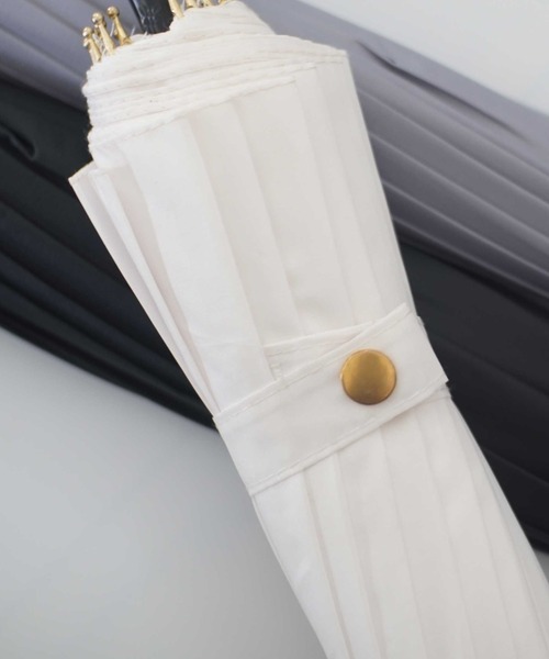 ammy.(エイミードット)の「【 ammy. / エイミードット 】 モノトーン & ニュアンスカラー 16本骨 グラスファイバー ビッグ 長傘(長傘・レディース・ブラック/ベージュ/グレー/オリーブ/ピンクベージュ/ホワイト/ブラウン/カーキ/ネイビー・FREE)」の11枚目の写真