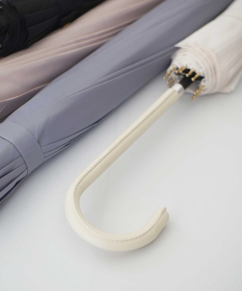 ammy.(エイミードット)の「【 ammy. / エイミードット 】 モノトーン & ニュアンスカラー 16本骨 グラスファイバー ビッグ 長傘(長傘・レディース・ブラック/ベージュ/グレー/オリーブ/ピンクベージュ/ホワイト/ブラウン/カーキ/ネイビー・FREE)」の19枚目の写真