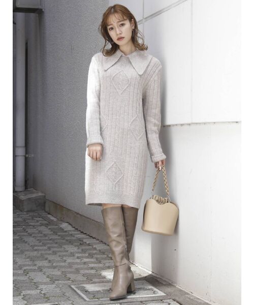 dazzlin（ダズリン）の「ビッグカラーニットミニワンピース（ワンピース・レディース・アイボリー/グレー・FREE）」の6枚目の写真