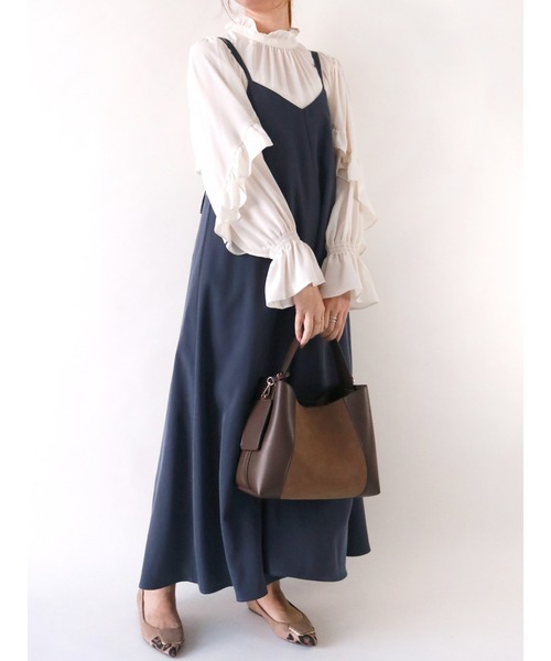 Te chichi(テチチ)の「フィブリルバックリボンキャミワンピース(ワンピース・レディース・ネイビー/グリーン/モカ・フリ-)」の1枚目の写真