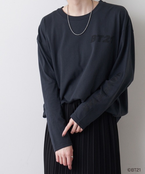 BT21（ビーティーイシビル）の「#【BT21】キャラクターカットソー（Tシャツ/カットソー・レディース・ブラック/グレー/ブラック系その他/グレー系その他/ブラック系その他2/ブラック系その他3/グレー系その他2・S/M/L）」の16枚目の写真