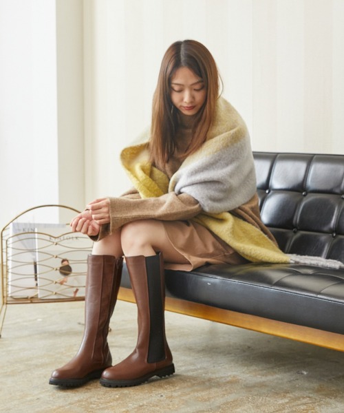 menue（メヌエ）の「サイドゴアロングブーツ（ブーツ・レディース・ブラック/ブラウン・LL/3L/S/M/L/XS）」の13枚目の写真