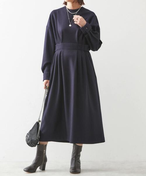 新品　未使用　マルティニーク　ワンピース　ネイビー martinique（マルティニーク）の「martinique/ベガスムース