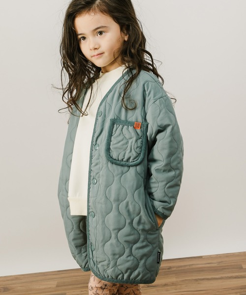 UNIVERSAL OVERALL（ユニバーサルオーバーオール）の「【UNIVERSAL OVERALL】別注リバーシブルブルゾン(KIDS)（ブルゾン・キッズ・ベージュ/ブラック/カーキ・110cm/100cm/120cm/140cm/130cm）」の3枚目の写真