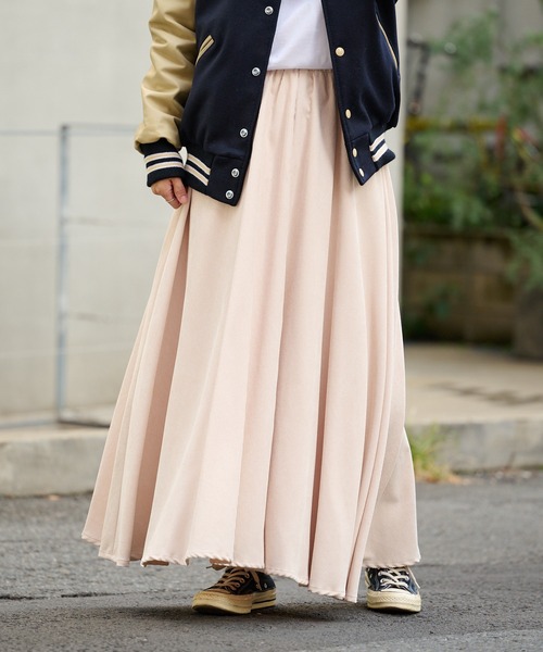 BONbazaar（ボンバザール）の「コーデュロイフレアスカート（スカート・レディース・パープル/アイボリー/グレー/レッド・FREE）」の2枚目の写真