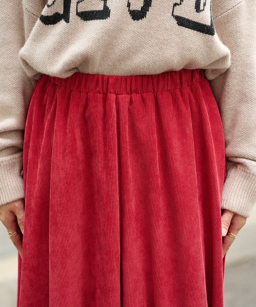 BONbazaar（ボンバザール）の「コーデュロイフレアスカート（スカート・レディース・パープル/アイボリー/グレー/レッド・FREE）」の8枚目の写真