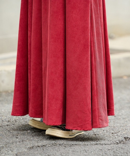 BONbazaar（ボンバザール）の「コーデュロイフレアスカート（スカート・レディース・パープル/アイボリー/グレー/レッド・FREE）」の9枚目の写真