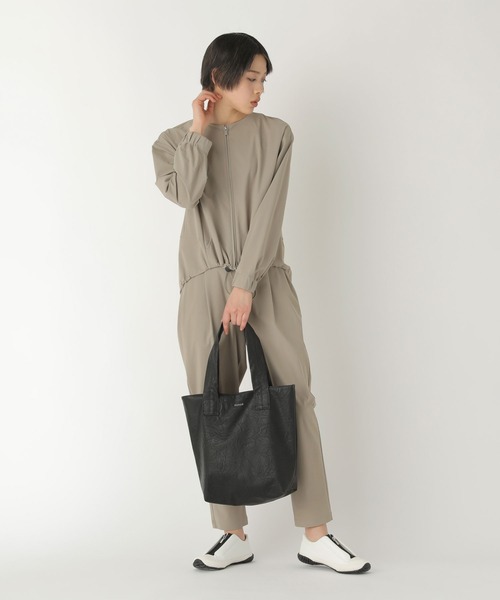 ZUCCa（ズッカ）の「EMBOSSバッグ/トートバッグ（トートバッグ・レディース・ホワイト/シルバー/ブラック・FREE）」の12枚目の写真