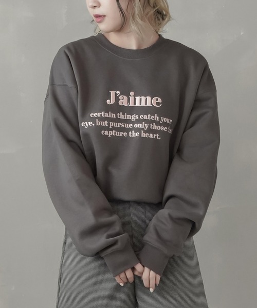 SPINNS（スピンズ）の「フロントロゴ刺繍デザイン 裏起毛スウェット（スウェット・レディース・ブラック/グレイッシュブルー/チャコール/オートミール・ONESIZE）」の3枚目の写真