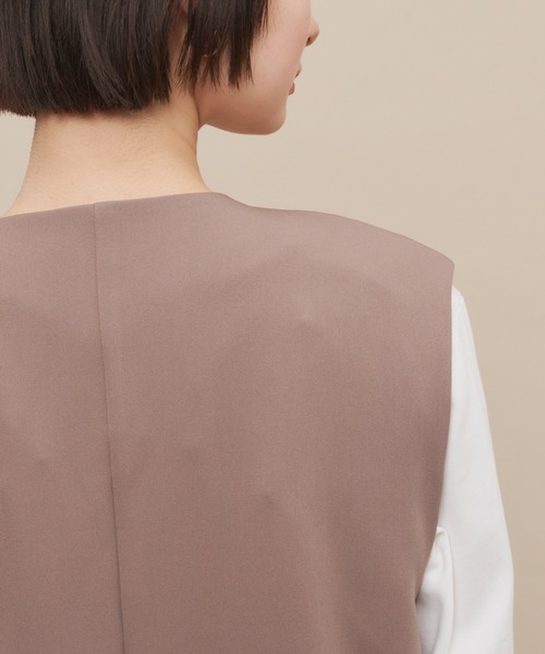 NEUNA（ヌナ）の「【セットアップ対応】ノーカラージレセットアップジャケット（ベスト・レディース・ブラック/チャコールグレー/マスタード・FREE）」の6枚目の写真