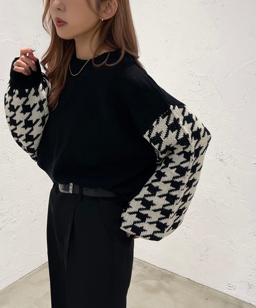 apres jour mignon（アプレジュールミニョン）の「袖チドリ柄ニット【ZOZOTOWN限定アイテム】（ニット/セーター・レディース・ライトベージュ/ダークブルー/ブラック・X-LARGE/フリー）」の7枚目の写真