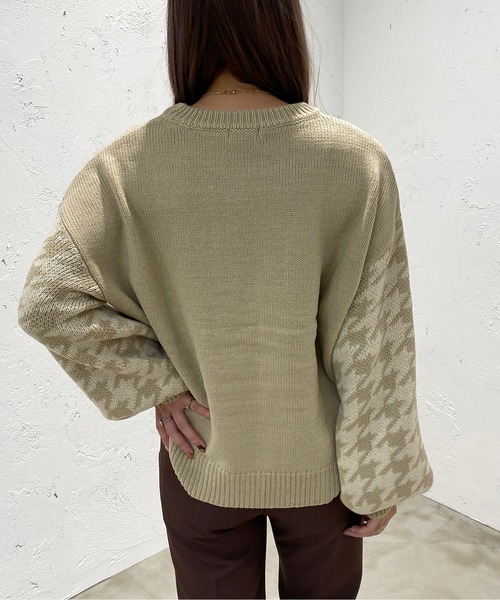 apres jour mignon（アプレジュールミニョン）の「袖チドリ柄ニット【ZOZOTOWN限定アイテム】（ニット/セーター・レディース・ライトベージュ/ダークブルー/ブラック・X-LARGE/フリー）」の14枚目の写真