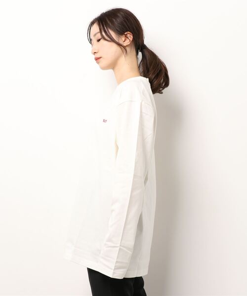 SLY（スライ）の「SMALL LOGO LONG S/L T/SH シアー ロゴ ロングスリーブ Tシャツ（Tシャツ/カットソー・レディース・ホワイト/ブラック・FREE）」の5枚目の写真