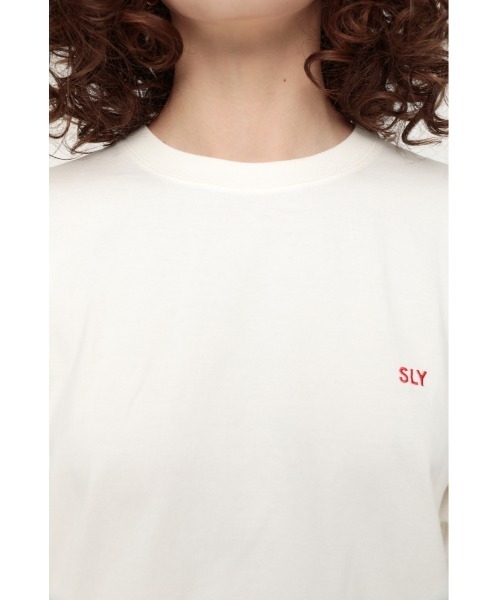 SLY（スライ）の「SMALL LOGO LONG S/L T/SH シアー ロゴ ロングスリーブ Tシャツ（Tシャツ/カットソー・レディース・ホワイト/ブラック・FREE）」の12枚目の写真