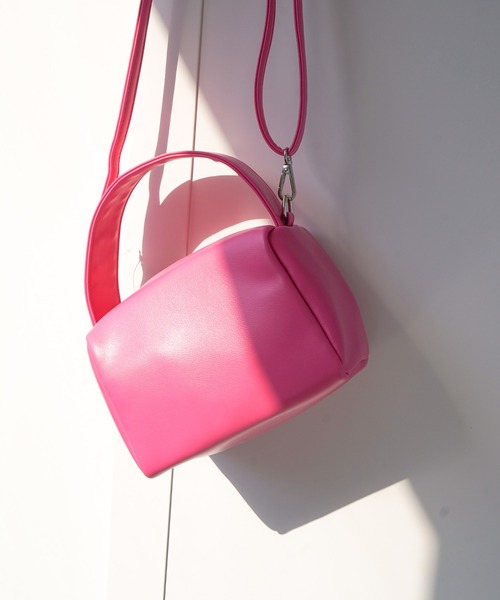 VENCEEXCHANGE(ヴァンスエクスチェンジ)の「【WEB限定】ワンハンドル2WAYミニショルダー(ショルダーバッグ・レディース・ブラック/グレー/グリーン/マスタード/ピンク・FREE)」の9枚目の写真