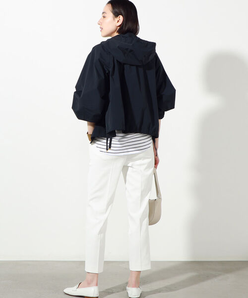 取り外しフード付きブルゾン