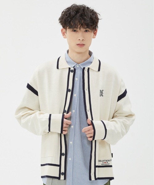 ROMANTIC CROWN(ロマンティッククラウン)の「【ROMANTIC CROWN】SPREAD COLLAR KNIT CARDIGAN / ロマンティッククラウン スプレッド カラー ニット カーディガン(カーディガン/ボレロ・メンズ・オートミール/ネイビー・LARGE/MEDIUM/SMALL)」の6枚目の写真