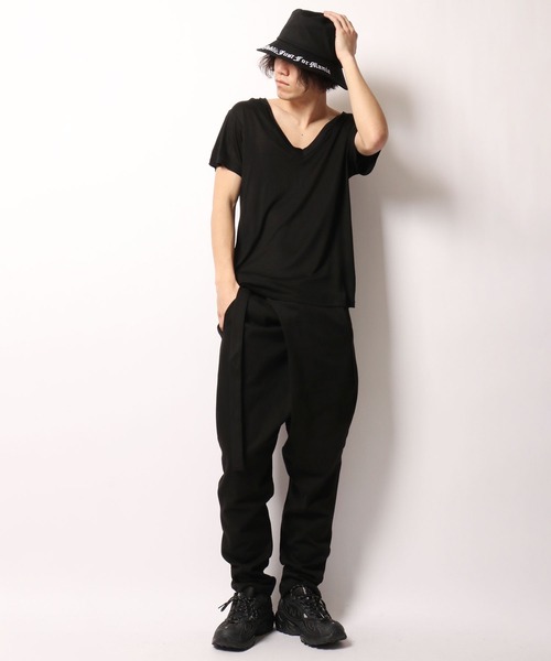 ByTheR（バイザアール）の「BYTHER 韓国ブランド 切替Vネック半袖Tシャツ（Tシャツ/カットソー・メンズ・ホワイト/ブラック・FREE）」の20枚目の写真