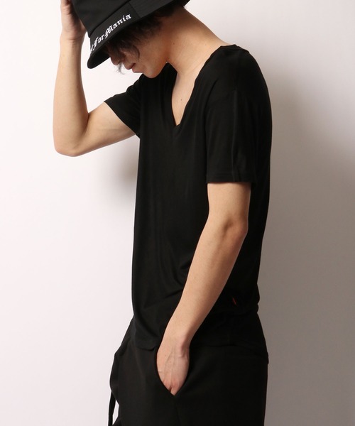 ByTheR（バイザアール）の「BYTHER 韓国ブランド 切替Vネック半袖Tシャツ（Tシャツ/カットソー・メンズ・ホワイト/ブラック・FREE）」の18枚目の写真