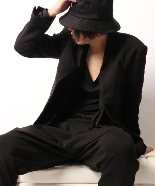 ByTheR（バイザアール）の「BYTHER 韓国ブランド 切替Vネック半袖Tシャツ（Tシャツ/カットソー・メンズ・ホワイト/ブラック・FREE）」の10枚目の写真