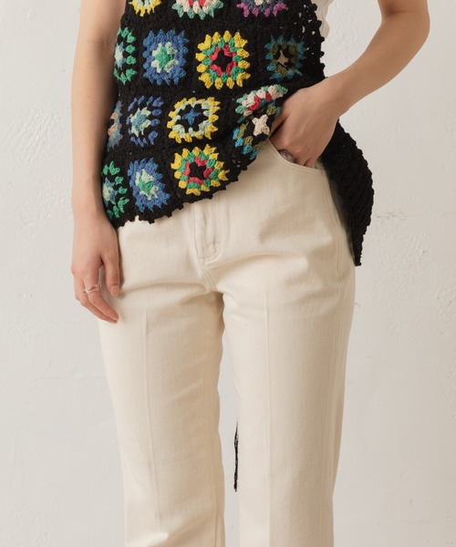 Wrangler(ラングラー)の「【Wrangler】別注FLAREPANTS(デニムパンツ・レディース・ブラック/グレー/アイボリー・S/XS/M)」の6枚目の写真
