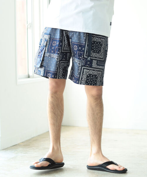 BEAMS(ビームス)の「GRAMICCI × BEAMS / 別注 Bandana Short Pants(その他パンツ・メンズ・ブラック/ネイビー・SMALL/MEDIUM/X-LARGE/LARGE)」の1枚目の写真