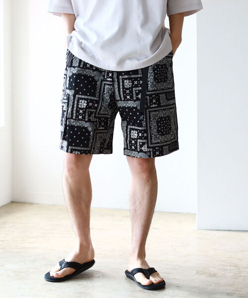 BEAMS(ビームス)の「GRAMICCI × BEAMS / 別注 Bandana Short Pants(その他パンツ・メンズ・ブラック/ネイビー・SMALL/MEDIUM/X-LARGE/LARGE)」の2枚目の写真