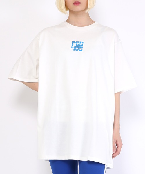 PUNYUS（プニュズ）の「ワンポイントロゴＴシャツ（Tシャツ/カットソー・レディース・ブルー/ホワイト/ライトピンク/ブラック・3/2/1/4）」の2枚目の写真