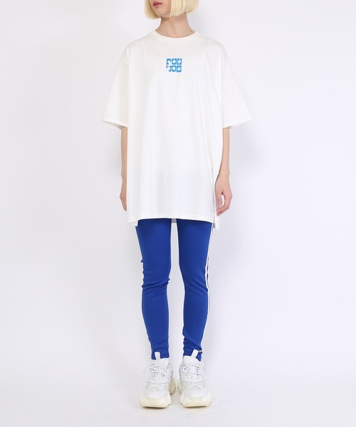 PUNYUS（プニュズ）の「ワンポイントロゴＴシャツ（Tシャツ/カットソー・レディース・ブルー/ホワイト/ライトピンク/ブラック・3/2/1/4）」の6枚目の写真