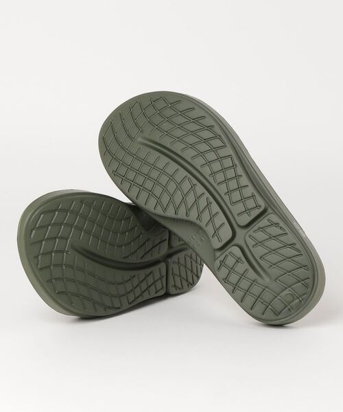 OOFOS（ウーフォス）の「OOFOS / OOriginal（サンダル・メンズ・ブラック/ブラウン/グレー/オフホワイト/グリーン・8/9/7）」の7枚目の写真