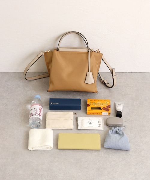 MIAN （ミアン）の「LILY / 軽量2wayハンドバッグ（ハンドバッグ・レディース・ブラック/モカ/ベージュ/カーキ/グレイッシュベージュ・FREE）」の10枚目の写真