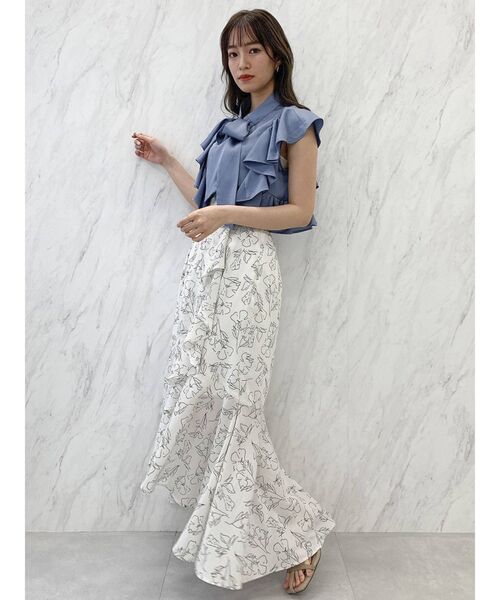 dazzlin（ダズリン）の「ラッフルサテンボウタイブラウス（シャツ/ブラウス・レディース・アイボリー/ブルー/ブラウン・FREE）」の16枚目の写真