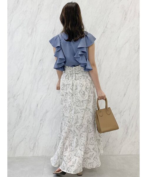 dazzlin（ダズリン）の「ラッフルサテンボウタイブラウス（シャツ/ブラウス・レディース・アイボリー/ブルー/ブラウン・FREE）」の14枚目の写真