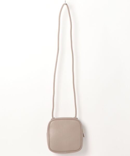 GeeRA（ジーラ）の「スクエアショルダー（ショルダーバッグ・レディース・ブラック/ベージュ/イエロー/アイボリー・FREE）」の8枚目の写真