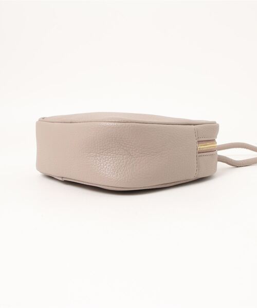 GeeRA（ジーラ）の「スクエアショルダー（ショルダーバッグ・レディース・ブラック/ベージュ/イエロー/アイボリー・FREE）」の20枚目の写真