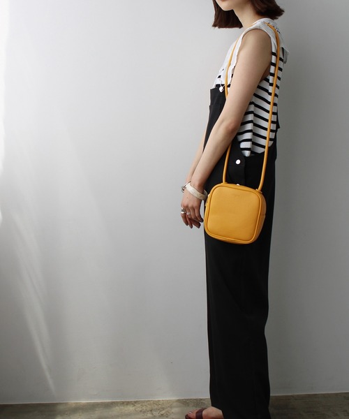 GeeRA（ジーラ）の「スクエアショルダー（ショルダーバッグ・レディース・ブラック/ベージュ/イエロー/アイボリー・FREE）」の7枚目の写真