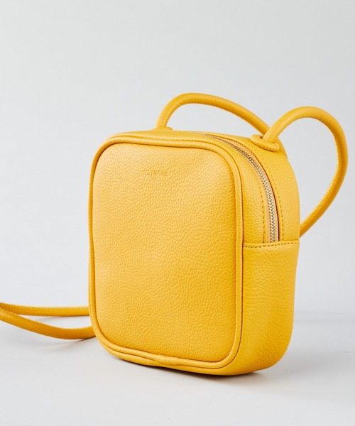 GeeRA（ジーラ）の「スクエアショルダー（ショルダーバッグ・レディース・ブラック/ベージュ/イエロー/アイボリー・FREE）」の16枚目の写真