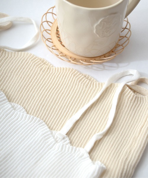 ibeul_(イベール)の「スカラップニットキャミソール(キャミソール・レディース・ホワイト/ブラック/ベージュ/カーキ/ブルー/アイボリー/マスタード・FREE)」の15枚目の写真