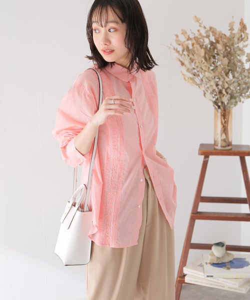 B.C STOCK(ベーセーストック)の「ピンタック シシュウシャツ(シャツ/ブラウス・レディース・ホワイト/ブラック/ピンク/イエロー・FREE)」の13枚目の写真