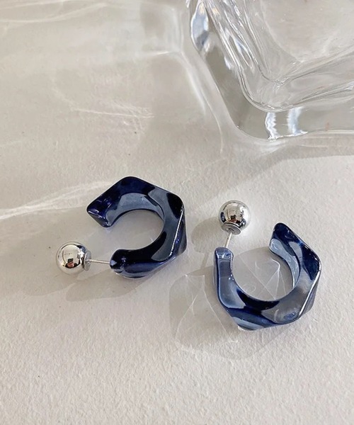 Auntie Rosa（アンティローザ）の「ナチュラルクリアピアス（ピアス（両耳用）・レディース・クリアブラック/クリア/ブルー・FREE）」の3枚目の写真