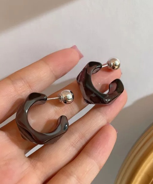 Auntie Rosa（アンティローザ）の「ナチュラルクリアピアス（ピアス（両耳用）・レディース・クリアブラック/クリア/ブルー・FREE）」の8枚目の写真