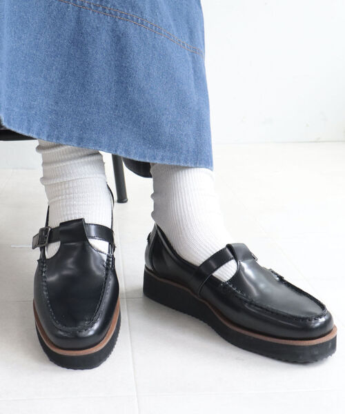 fredy emue(フレディエミュ)の「【WEB限定】【ARTESANOS/アルテサノス】 Tストラップライトソールローファー(ローファー・レディース・ブラック・38/37)」の1枚目の写真