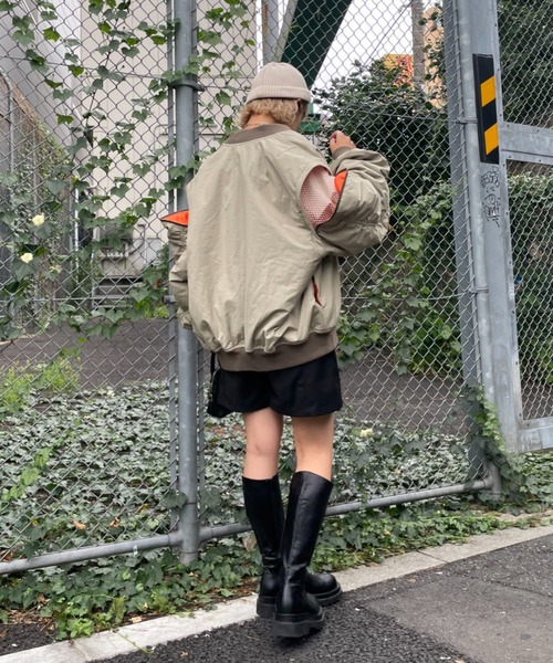 CIAOPANIC（チャオパニック）の「マルチウェイカットアウトビックシルエットMA1（MA-1・レディース・ブラック/オリーブ・FREE）」の10枚目の写真