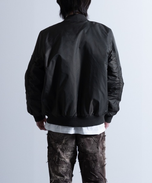 NYLAUS（ナイラス）の「ヘビーツイルナイロン 裏キルトパデット MA-1（MA-1・メンズ・ホワイト/ブラック/カーキ/イエロー系/グレー系・LL/M/L）」の7枚目の写真