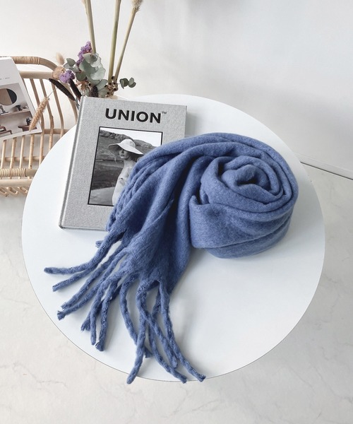 AS KNOW AS plus（アズノゥアズプラス）の「♪ボリュっとふわマフラー（マフラー・レディース・ブラック/ブルー/アイボリー/ミント/モカ/グレー系その他/パープル系その他/イエロー系その他/ライトベージュ/オレンジ系/ブルー系その他2/グレー系その他2/ブルー系/ライトグリーン系/イエロー系その他2/パープル系/パープル系その他2/ピンク系その他/レッド系・FREE）」の9枚目の写真