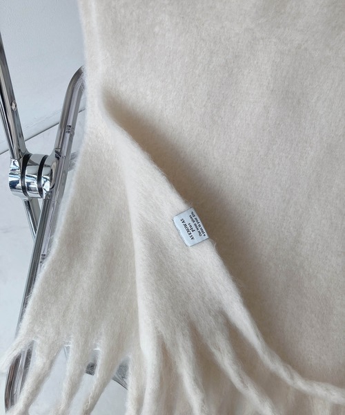 AS KNOW AS plus（アズノゥアズプラス）の「♪ボリュっとふわマフラー（マフラー・レディース・ブラック/ブルー/アイボリー/ミント/モカ/グレー系その他/パープル系その他/イエロー系その他/ライトベージュ/オレンジ系/ブルー系その他2/グレー系その他2/ブルー系/ライトグリーン系/イエロー系その他2/パープル系/パープル系その他2/ピンク系その他/レッド系・FREE）」の21枚目の写真